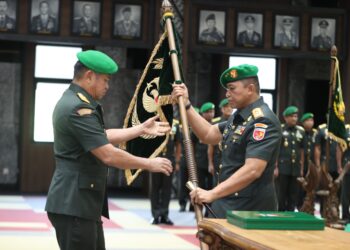 Tongkat Komando Estafet Kepemimpinan Kodam XV/Pattimura Resmi Berganti