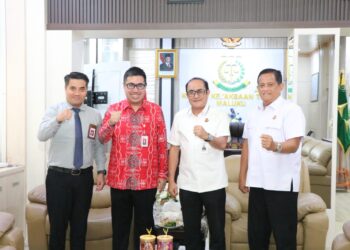 Kajati Maluku Terima Kunjungan Kepala OJK, Bahas Penguatan Sinergi Penegakan Hukum Sektor Keuangan