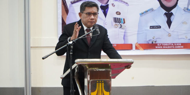 Walikota Titip Tiga Prioritas kepada Calon Sekkot Ambon