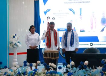 Gubernur Maluku Buka Rakortek Tegaskan “Pendidikan Hebat, Generasi Maluku Maju Par Maluku Pung Bae”