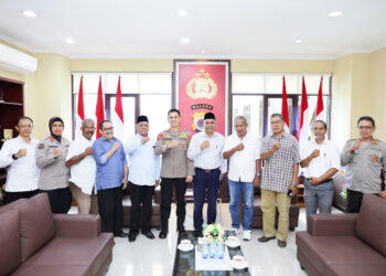 Kapolda Maluku Perkuat Sinergi Tokoh Adat dan Polri Jelang Pelantikan Raja Siri Sori Islam