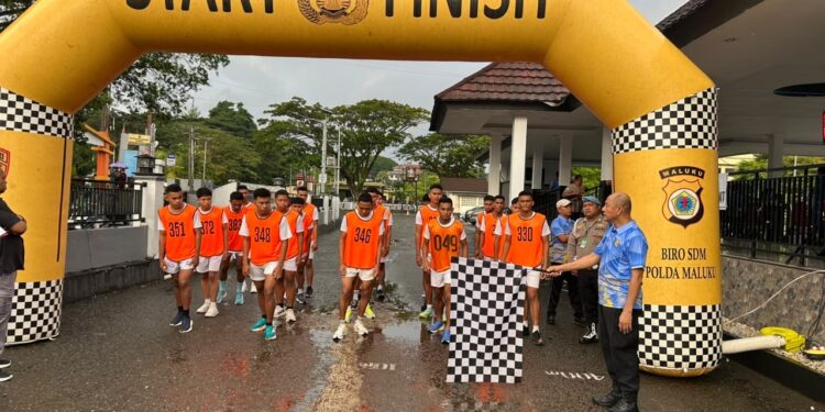 73 Calon Bintara Polri Maluku Lolos Uji Jasmani