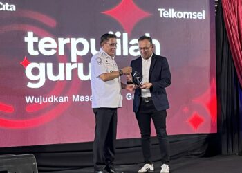 Terpujilah GURU Karya Telkomsel Hadir di Ambon, Walikota Soroti Pentingnya Peran Pendidik